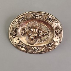 Antique Puffy Brooch Grape Leaf Oval Gold Filled Early 1900s 1 5/8″