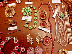 Vtg Costume Jewelry lot W/Gold,Silver , Weiss,krementz,Haskell,Hobe &Rhinestones