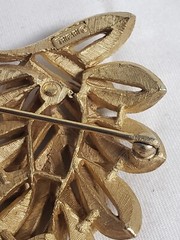 Vintage Crown Trifari Leaf Brooch Trifarium Gold Tone Leaves Layered Signed