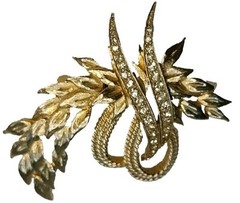 Vintage Art Nouveau Style Beauty Gold Tone Multiple Rhinestones Brooch