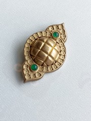 Unique Vintage “Sterling NR” Goldtone Vermeil Brooch Pin Green Glass 2.5in