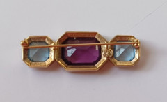 Beautiful marked “LJ” Rhinestone and Cut Faux Stone 2″ Bar Brooch