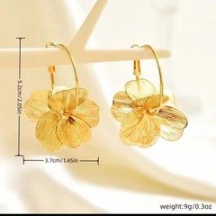 Vintage Style Golden Filigree Layered Flower Hoop Earrings