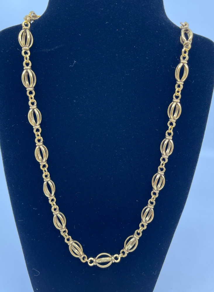 Vintage MMA Metropolitan Museum of Art Gold Tone Necklace Chunky 26″