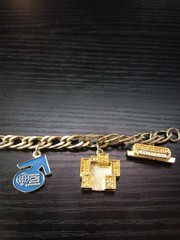 Vintage Gold Tone Charm Bracelet Century 21 Exposition Souvenir Eiffel Tower 7″