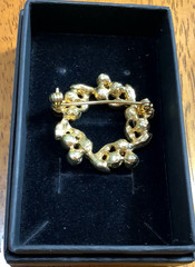 Vintage Wreath Gold Tone Faux Pearl & Rhinestone Brooch Pin 1.25 in.