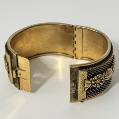 Wide Brass Gold Tone Victorian Revival Style Floral Bangle Hinged Cuff Bracelet