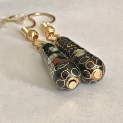 Vintage Pink Red Flower Cloisonne Earrings Black Enamel Gold Tone Taiwan Asian