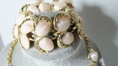 Vintage Necklace Bracelet Clip Earrings Peach or Cream Shell Links