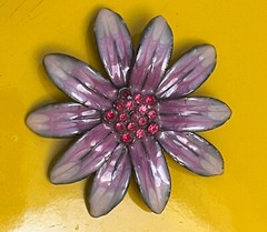 Gorgeous VTG 1970s Pink Rhinestone Enamel Flower Brooch 2.25” in Diameter