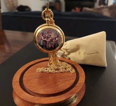 Hummel Goebel Pocket / Pendant Watch HU 2001 “Ring Around The Rosey” Series