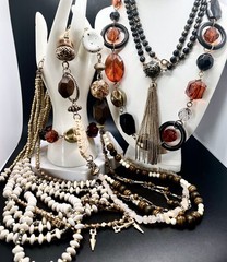 Vtg -Now Estate Gold Tone / Beaded Boho Tribal 5 Pc. Lot 4 Necklaces 1 Bracelet