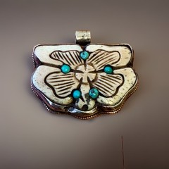 Vintage & Hand Carved Bone With Turquoise Butterfly Pendant Set In Silver 27gram