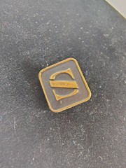 Vintage 1/10 10K Gold Filled Black Enamel Letter S Monogram Lapel Pin 0.5″