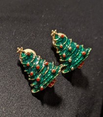 Christmas Tree Earrings Clip On Holiday Winter Gold Tone multicolor ornaments