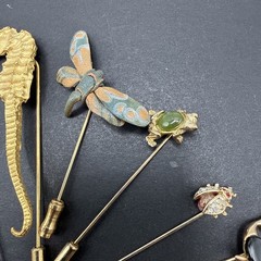 Lot Of Stick Pins – Animals And Bugs Seahorse Seal Dragonfly Frog Duck Bee J57