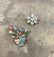 Vintage lot of 2 Rhinestone Flower Brooch Silver Tone Floral