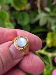 Beautiful 1930’s Chinese 18k Gold & Moonstone ring Size 7.5