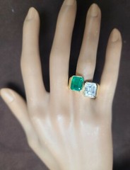 Vintage 18k Yellow Gold Engagement ring 6.75CT. Green Gem Emerald Emerald Cut