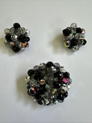 Vtg Set Of Aurora Borealis Crystals Pin Brooch And Matching Clip On Earrings