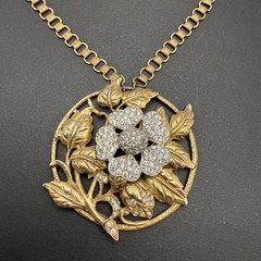 Vintage Book Chain Pendant Rhinestone Flower Necklace 17” C41
