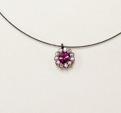 VINTAGE GIVENCHY PINK RHINESTONE FLOWER GUN METAL WIRE ADJUSTABLE NECKLACE J145