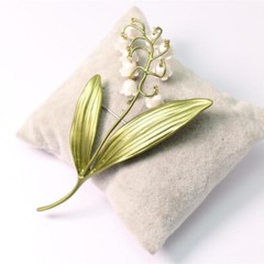 Flower Brooch Women’s Accessories –