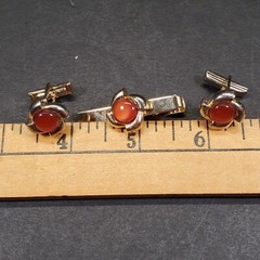 Lord Newport Mens Flower Opal Stone (?) Cufflinks & Tie Bar Set Vintage