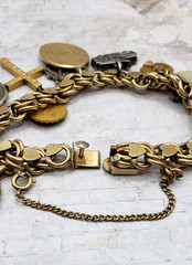 10K & 1/20 12K GF Yellow Gold California PACIFIC BELL TELEPHONE Charm Bracelet