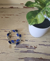 Vtg Silver Tone Blue Gemstone Minimalist Statement Fashion Jewelry Bracelet