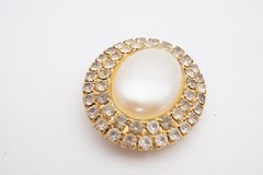 Vintage Brooch Pin Gold Tone Rhinestone Faux Pearl Cabochon