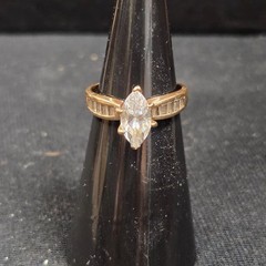 Vintage 10K Yellow Gold Engagement Ring Marquise Cut Stone- 2.17g Size 4.25