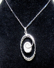 Agate Stone Set in Silver Tone Metal Pendant on 18″ Chain