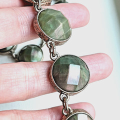 Vintage Style Georgian Collet Necklace 17″ Olive Green Iridescent Anna Wintour