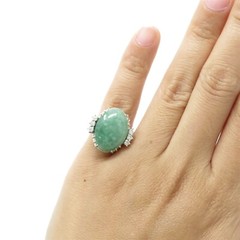 NYJEWEL Italy 18k White Gold Jade & Diamond Ring