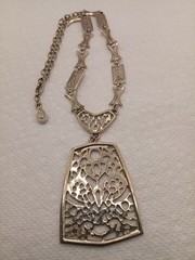 Vintage Unsigned Coro Necklace Silver Tone Open Scroll Work Pendant Necklace