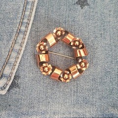 Renoir Copper Colored Twisted Ribbon & Flower Garland Brooch Pin Vintage Signed