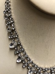VINTAGE RHINESTONES MARQUISE AND ROUND SILVER TONE NECKLACE 15″