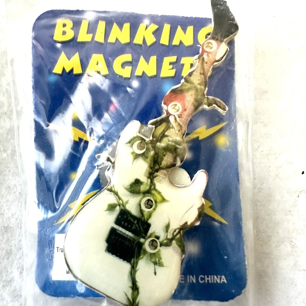 Blinking Magnet Guitar Ivy Vine Vintage
