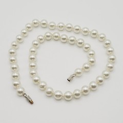 Career Classic Knotted Coated Glass Faux Pearl Silver Tone Vintage Necklace