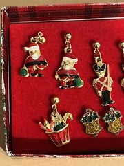 Vintage Gold Tone & Enamel Christmas Holiday Earrings 5 Pair Original Box Retro