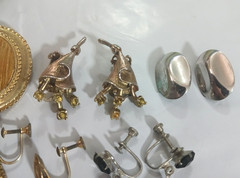 Vintage Clip On earrings and screw on ear rings for non-pierced ears 17 pair lot