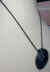 Beautiful Vintage Hand Blown Blue & Black Crackled Pendant On Cord Necklace
