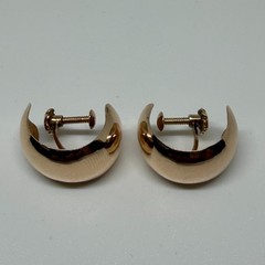 Vintage 18K Yellow Gold Wide Huggie Hoop Screw Back Earrings 3.22g 18MM x 10MM