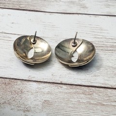 Vintage Earrings For Pierced Ears Circle Shape Cream & Navy – Poor Condition
