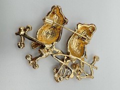 T14-1535 BROOCH GOLD TONE PIN 1.9″ ANIMAL ENAMEL RHINESTONE BIRDS CHIRPING