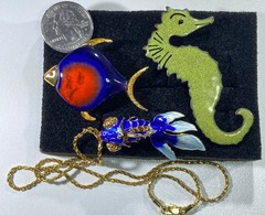 Vintage Enamel Lot Figural Abstract Birds Animal Snoopy Fish Ladybug Lot 27 pcs