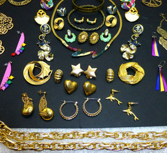 Vintage retro gold tone jewelry lot 1980’s necklace earrings bracelet enamel