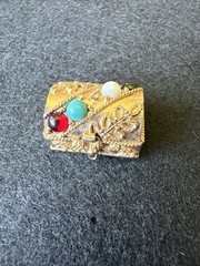 Vintage Avon 1974 Queen’s Ransom Treasure Chest Pill Box Pendant No Chain