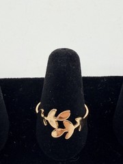Vintage Estate Custom Jewelry Ring Lot, 8 Rings With Heart Shape Case